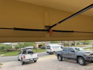 Read more about the article Same-Day Broken Spring Replacement in Florida: What the Process Looks Like